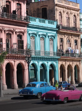 La zona más antigua de la ciudad, donde nació la actual capital de la isla de Cuba.
La Habana Vieja