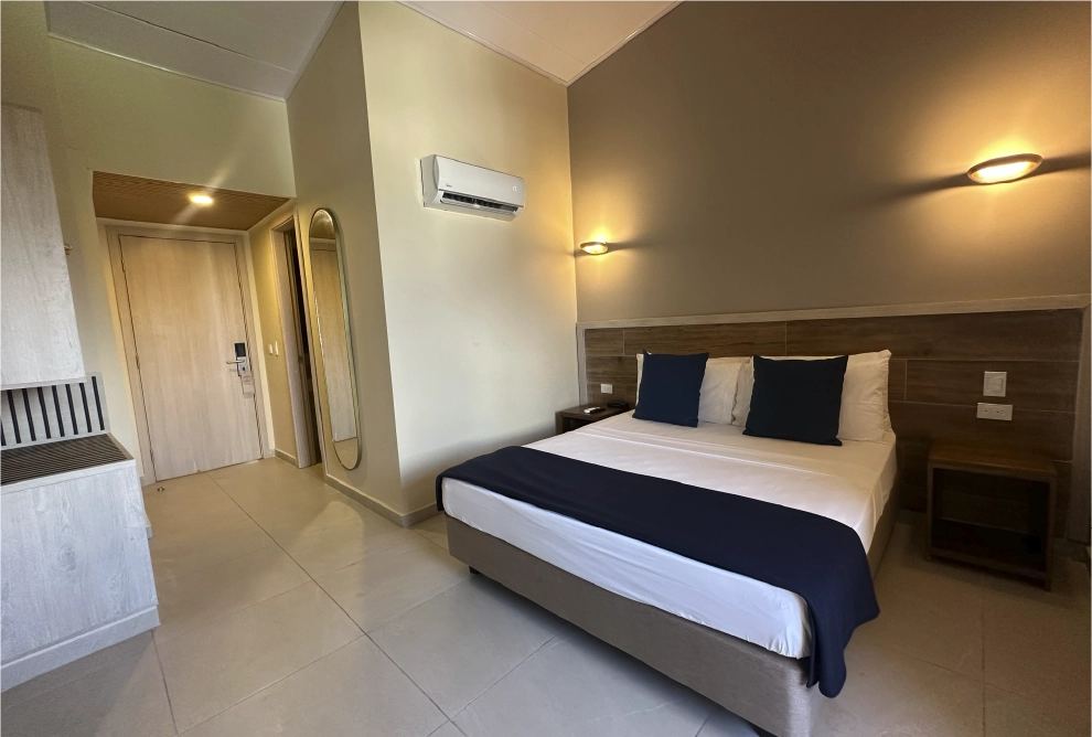 on-vacation-hotel-caribbean 95