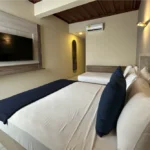 on-vacation-hotel-caribbean 96