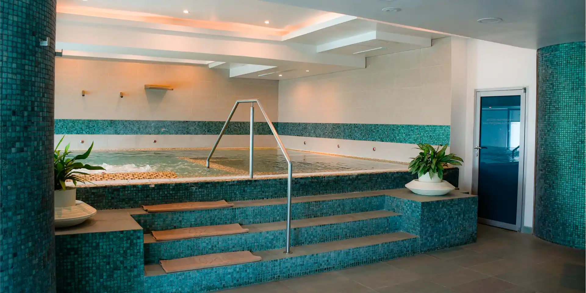 on-vacation-colombia-destino-cartagena-hotel-las-americas-1920x960px 9_6_11zon