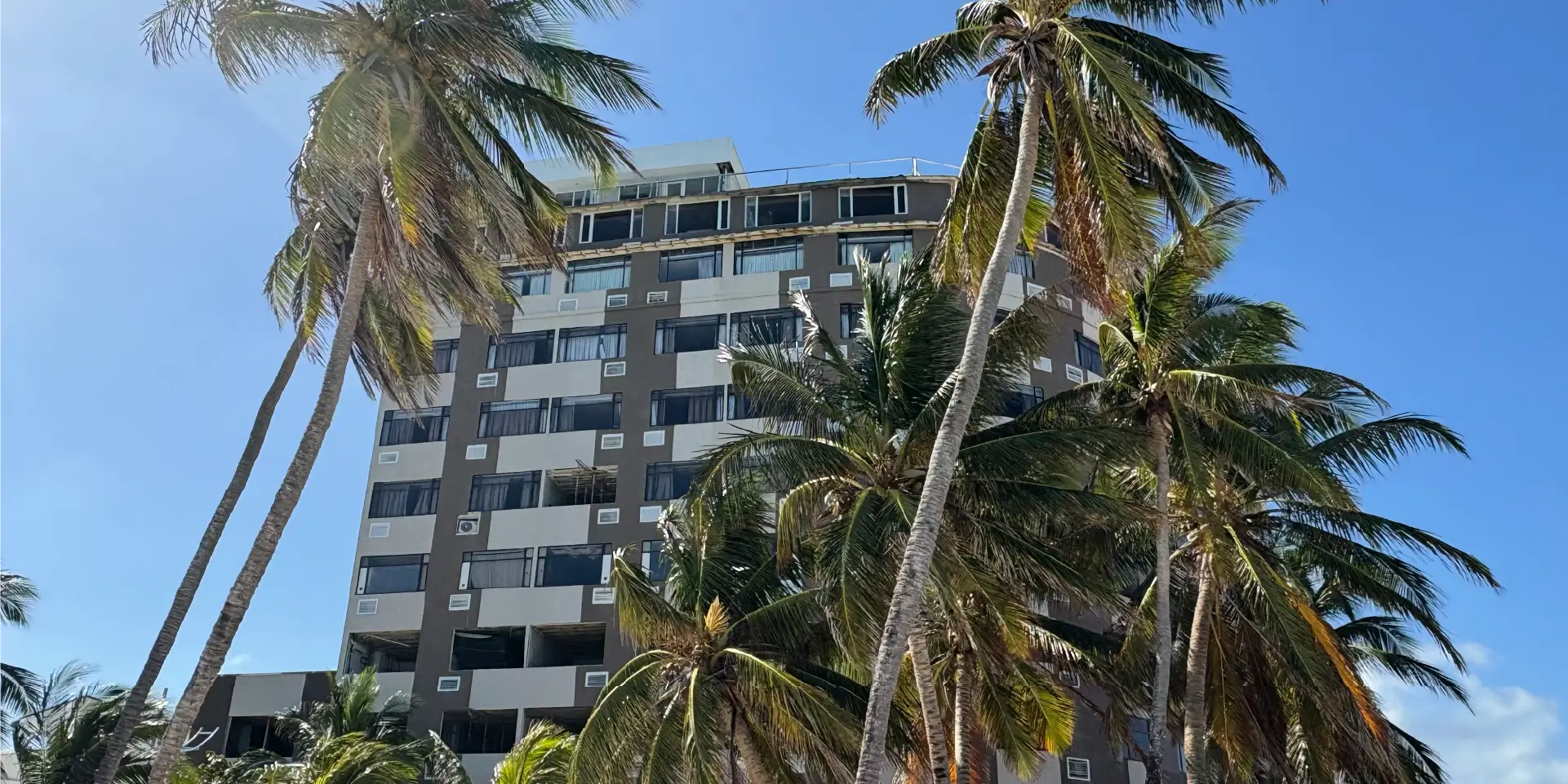 on-vacation-colombia-destino-san-andres-hotel-tone-1920x960px 7 1 (1)