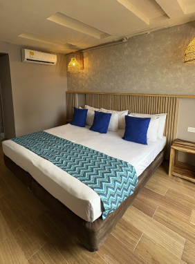 1 cama king, capacidad: 2 personas.
Ver m&aacute;s
Doble