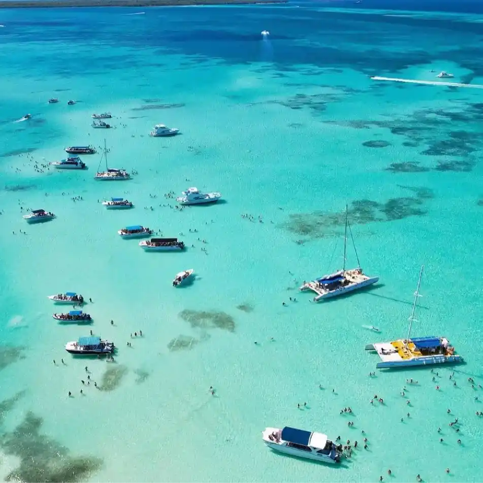 Paseo Catamarán
