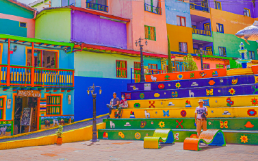376x234-on-vacation-plazoleta-zocalo-guatape_1@72x