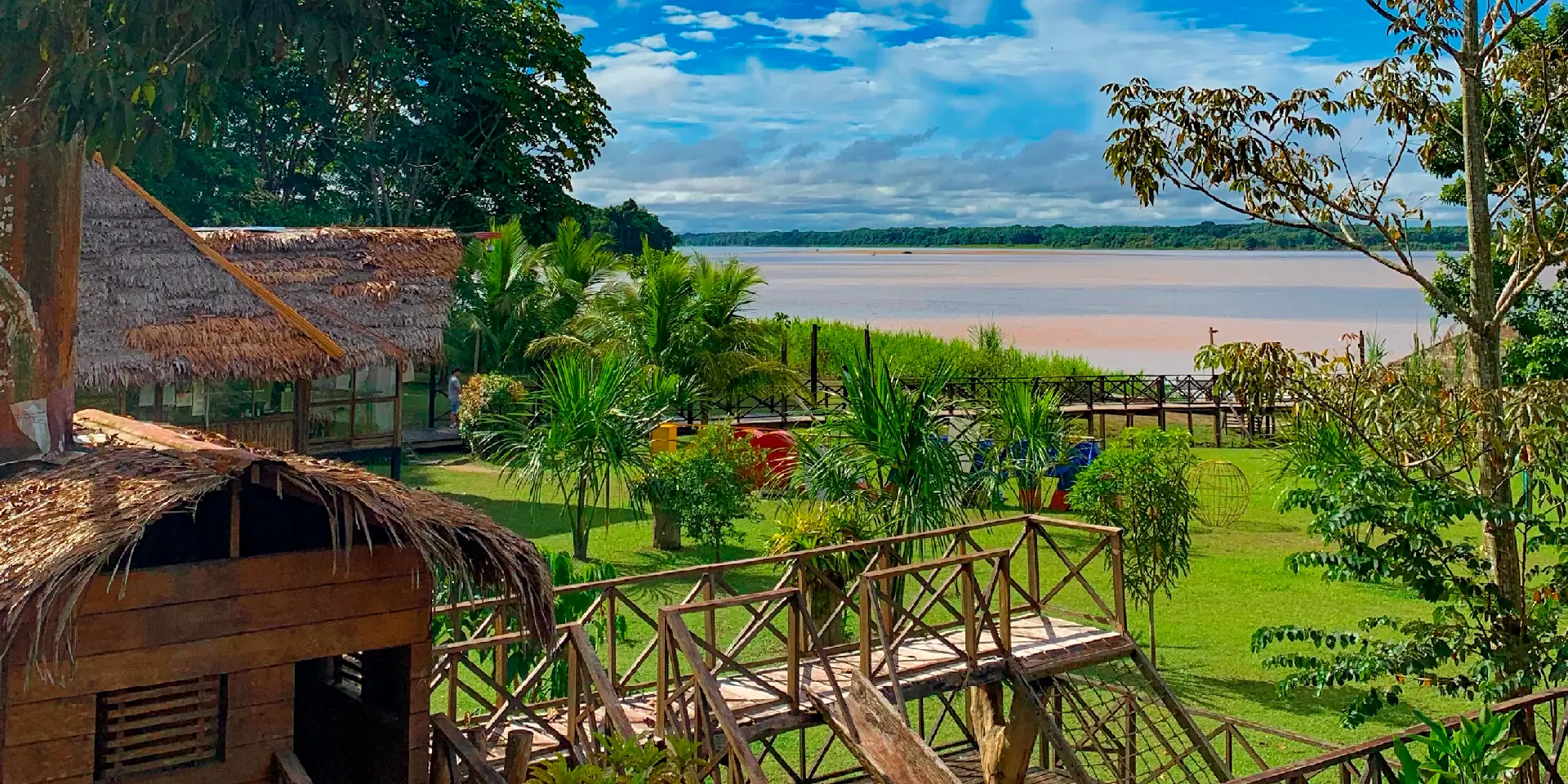 on-vacation-colombia-destino-amazonas-hotel-amazon-rio-amazonas-vista