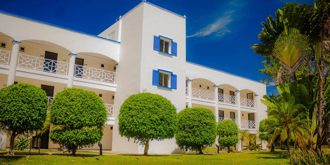 on-vacation-colombia-destino-panama-hotel-playa-blanca72x-100-elementor-io-optimized-convertido-de-jpg.webp