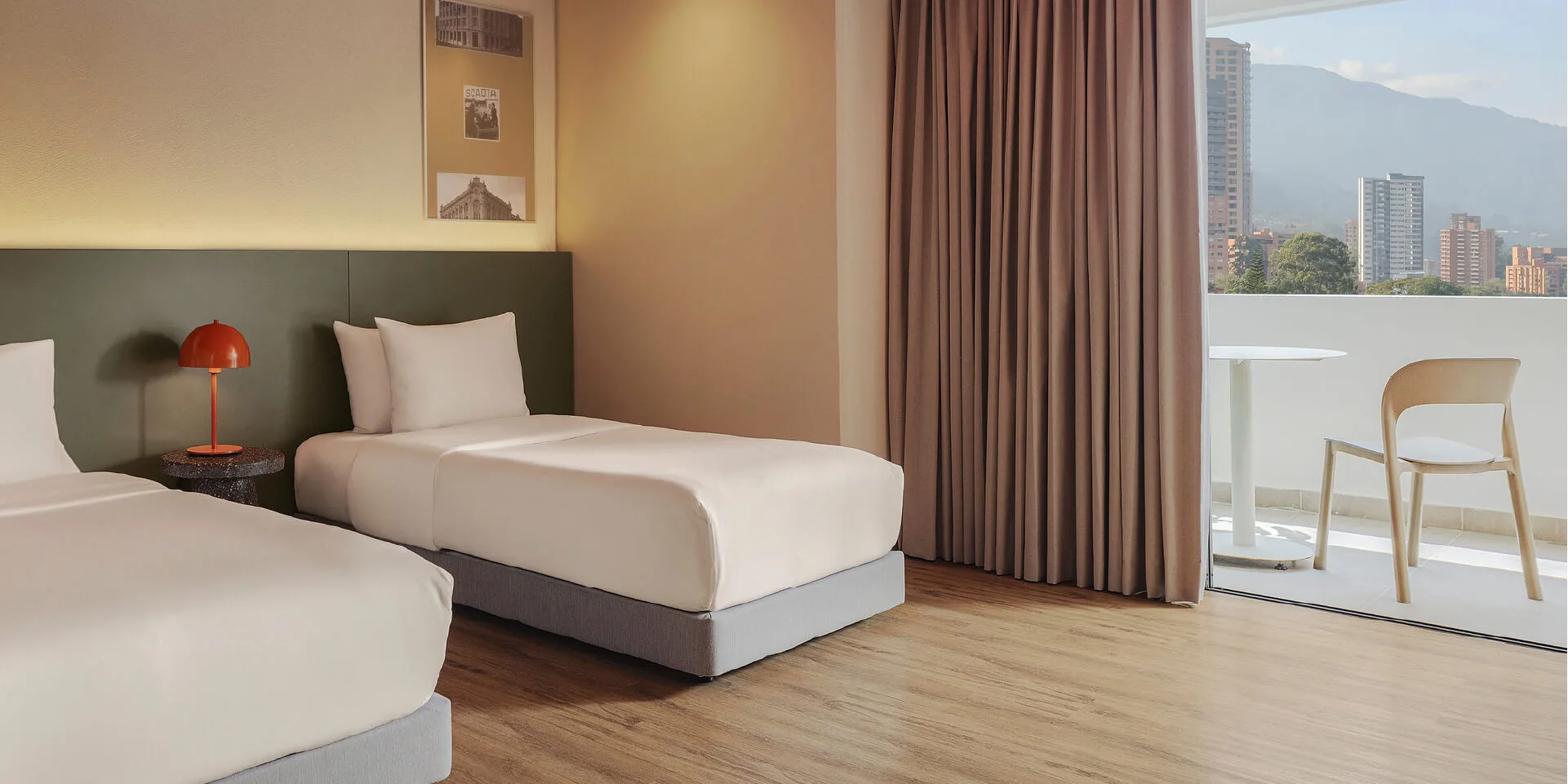 on-vacation-colombia-destino-medellin-hotel-loma-habitacion-deluxe-twin-104_72x-100