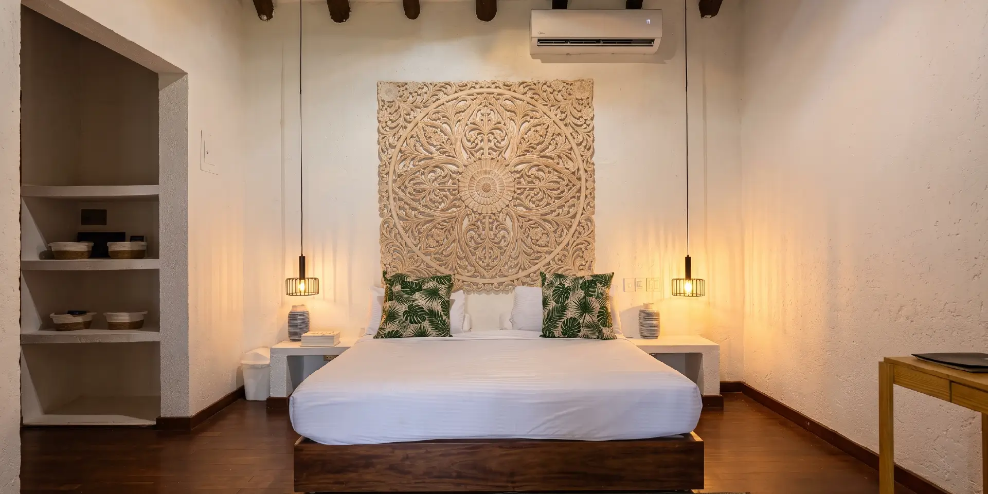 on-vacation-colombia-destino-San Andrés Acantilado habitación copy