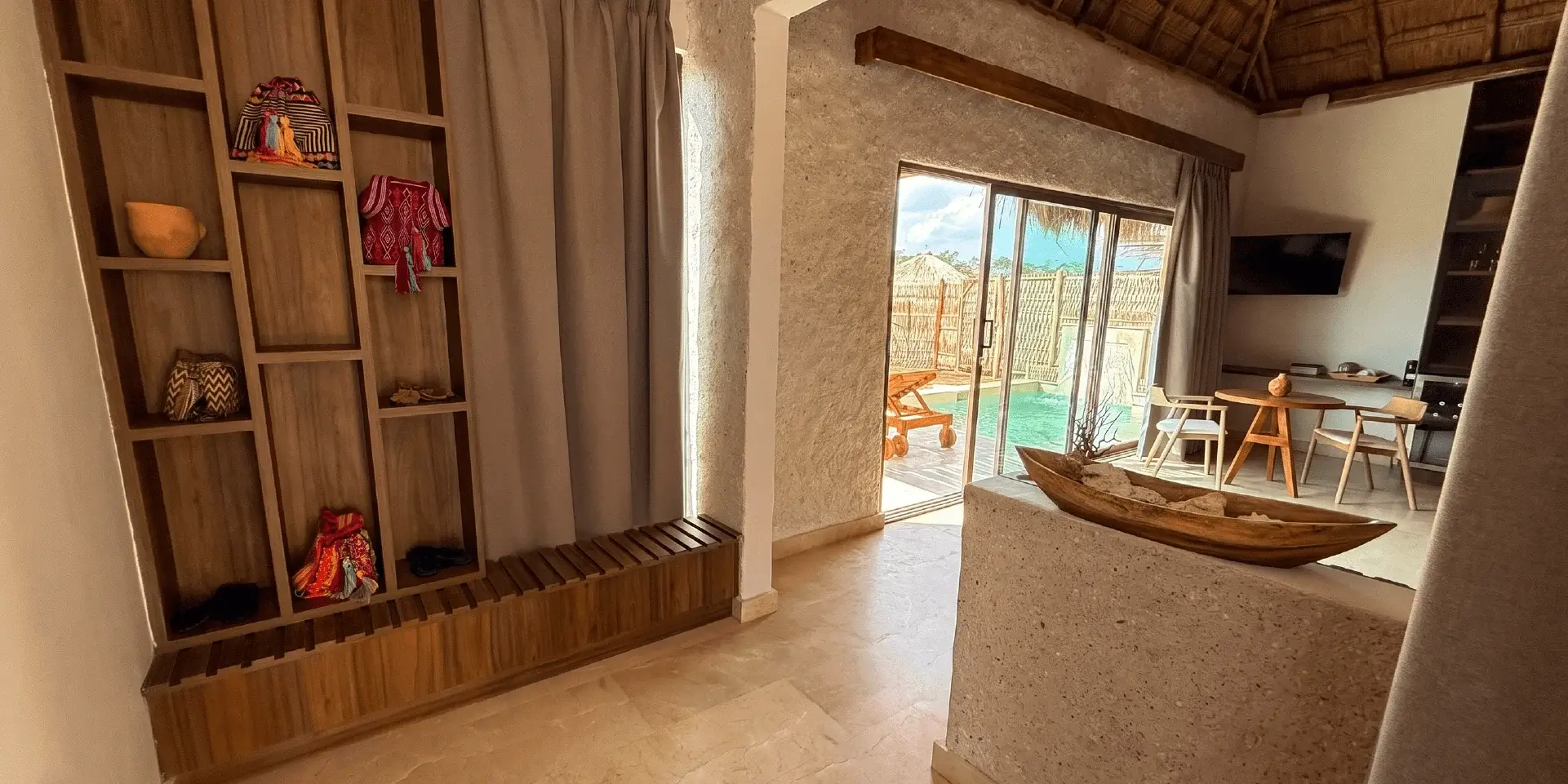 on-vacation-colombia-destino-la Guajira-Hotel Wayira Beach-Anasü entrada-8