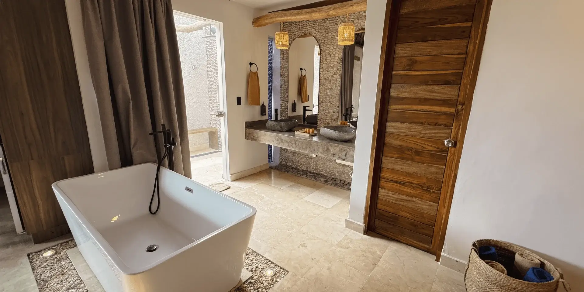 on-vacation-colombia-destino-la Guajira-Hotel Wayira Beach-Anasü tina baño-8