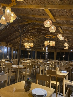 Hotel Amazon
Amazonas
Ver más
Sabores amazónicos y shows nocturnos. Vive lo mejor del Amazonas en el Hotel Amazon.
Restaurante Al Origen – Hotel Amazon