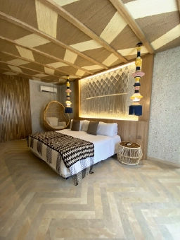 Hotel Wayira
La Guajira
Ver más
Piscina privada, sauna y lujo total. Vive Wayira con el confort de una suite presidencial.
Suite Presidencial – Hotel Wayira