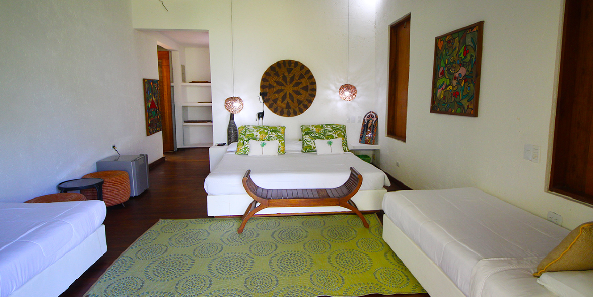 on-vacation-colombia-destino-san-andres-hotel-acantilado-habitacion-arena-cuadruple-1920x960 2